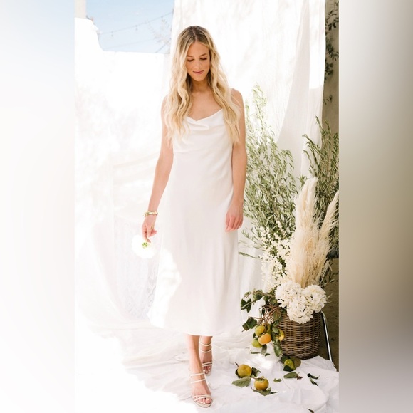 Show Me Your MuMu White Midi Dress - Picture 1 of 7